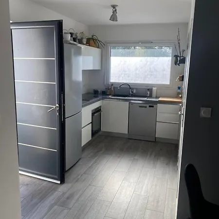 Maison, Piscine Centreville 4 Hotes Гюжан-Местрас
