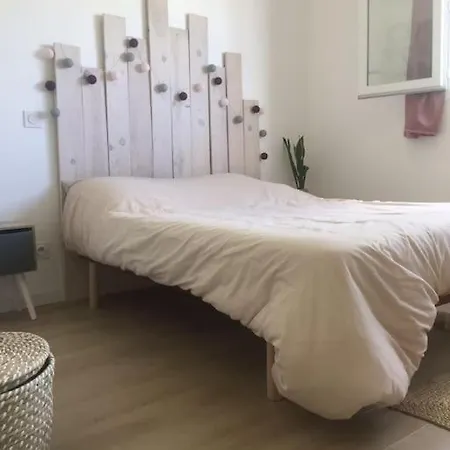 Maison, Piscine Centreville 4 Hotes * Гюжан-Местрас